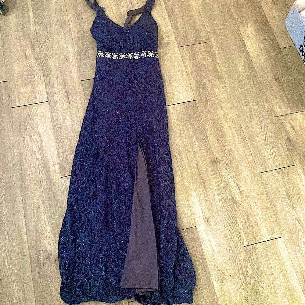 Stunning, full length dress
